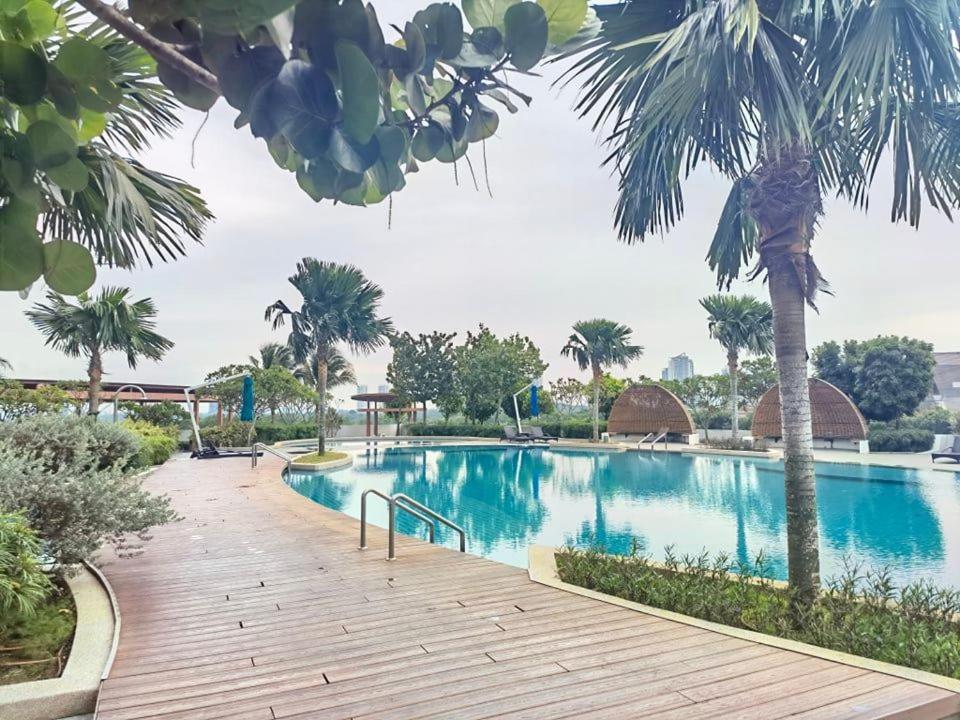 C1113 Almas Suites Galaxy Space Netflix By Stay Nusajaya (Iskandar Puteri) Exterior foto